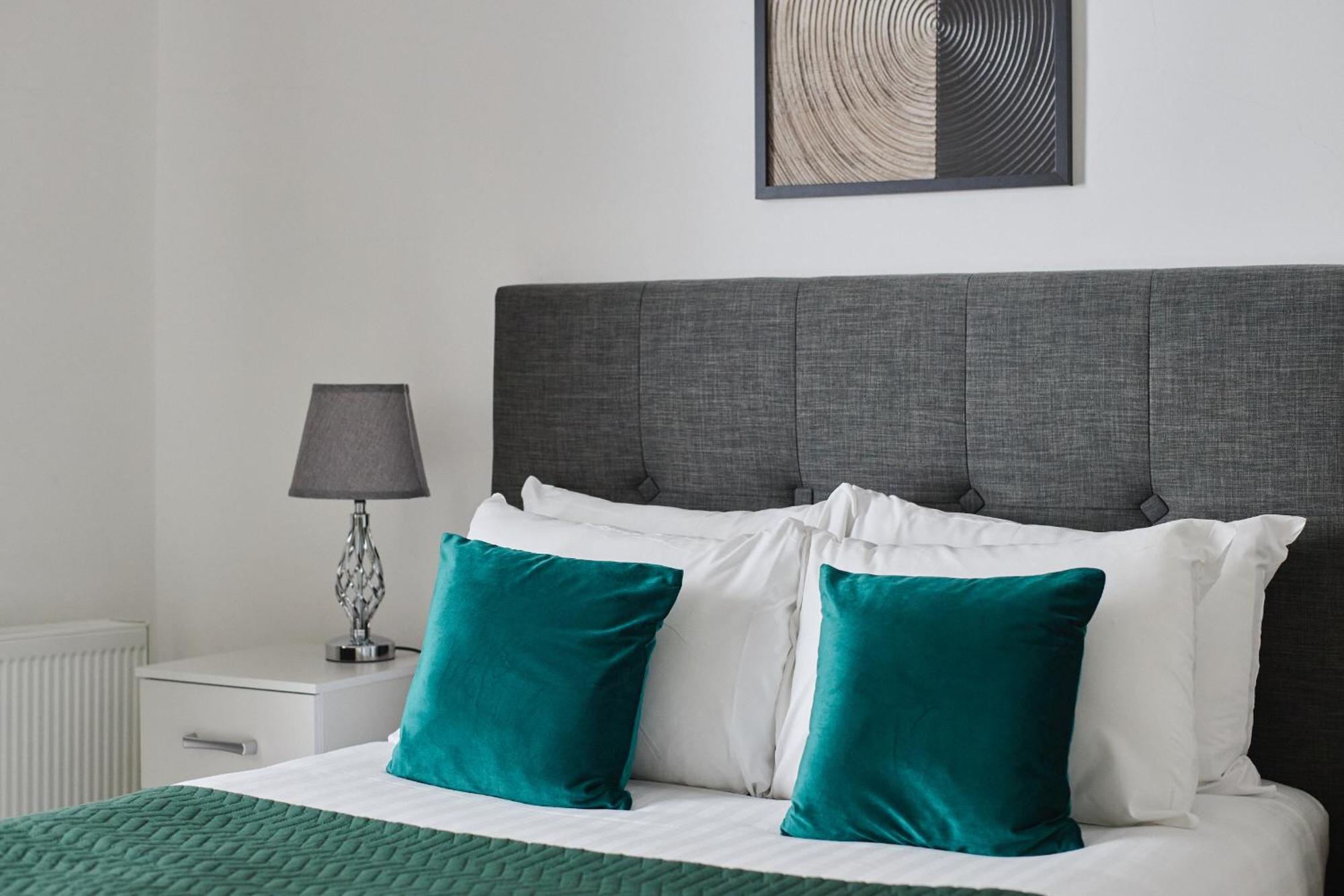 Heavenly Stays, Refined 2-bd Hidden Gem Near Hyde Park *